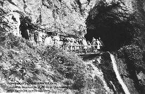 COLO JEUNE FRANCE 1953 excursion entree au trou du Guiers
